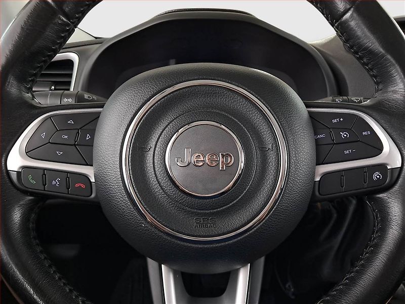 Jeep Renegade (2017) 1.4 MultiAir, Automat - fotka 17 z 19