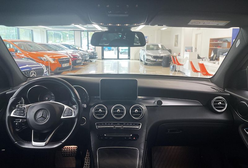 Mercedes-Benz GLC 220D 4Matic Exclusive, ČR - fotka 14 z 31