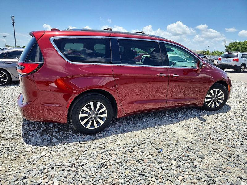 Chrysler Pacifica (2021) TOURING L  - fotka 4 z 12