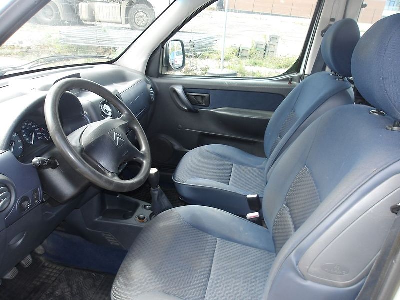 Citroën Berlingo 1,6HDi 2xŠOUPAČKY - fotka 17 z 29