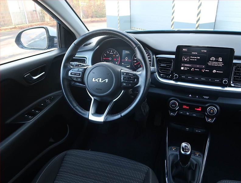 Kia Stonic (2023) Exclusive 1.0 T-GDI, EXCLUSIVE - fotka 7 z 21