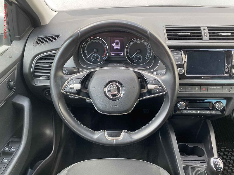 Škoda Fabia (2021) 1.0 TSi, 1.maj,ČR, Style - fotka 11 z 16