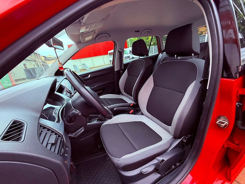 Škoda Fabia 1.2 TSi Ambition, ČR - fotka 14 z 23