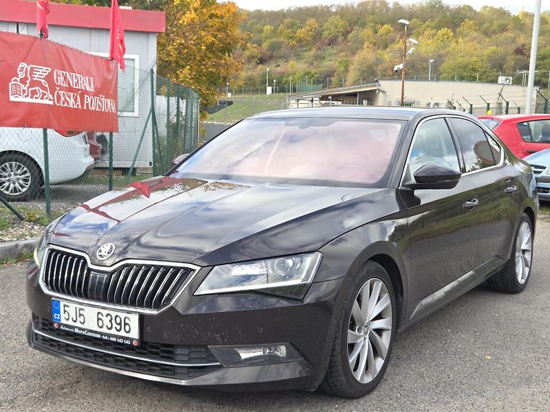 Škoda Superb 2,0TDi lze na splátky VŠEM! - fotka 1 z 11