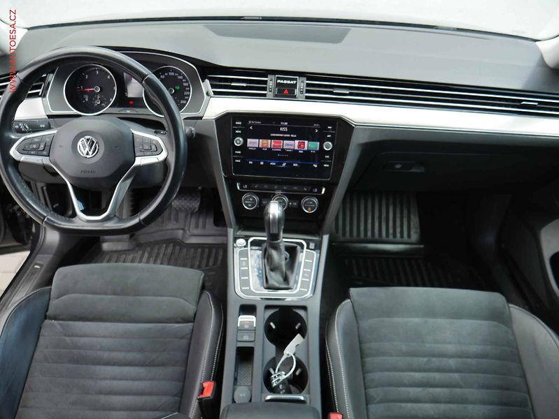 Volkswagen Passat (2020) 2.0TDi, ČR, Elegance, DSG - fotka 8 z 21