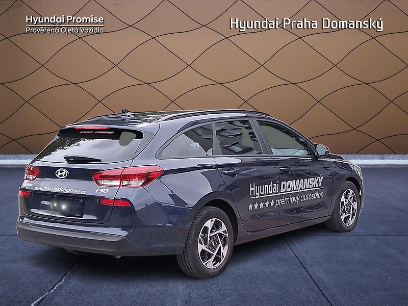 Hyundai i30 kombi 1.5i MT Family - fotka 6 z 8