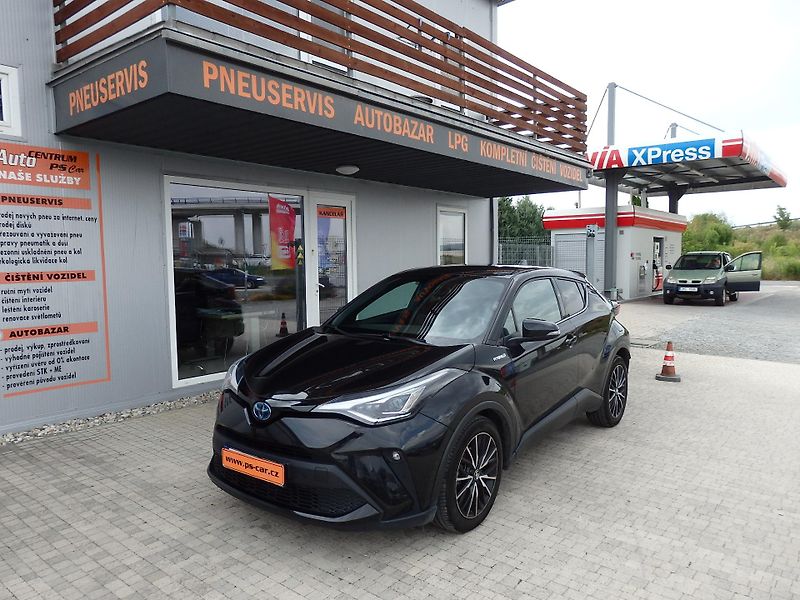 Toyota C-HR 1.8 HYBRID EXECUTIVE - fotka 1 z 20