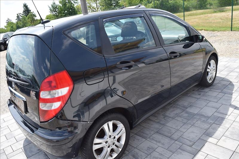 Mercedes-Benz Třídy A 1,5 i 70KW KLIMA BEZ KOROZE! - fotka 5 z 44