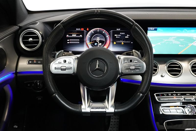 Mercedes-Benz Třídy E 63 AMG,4m,Klima.sed,ACC,Pano - fotka 29 z 43