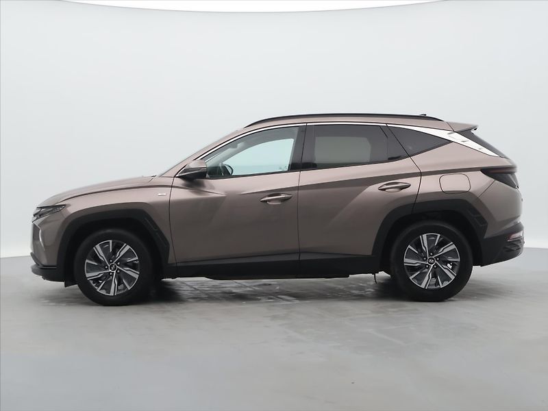 Hyundai Tucson 1,6 T-GDI 132 kW Smart DPH CZ - fotka 4 z 32
