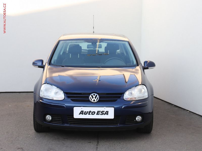 Volkswagen Golf (2005) 1.6 i, ČR, AC, tempomat, - fotka 2 z 3