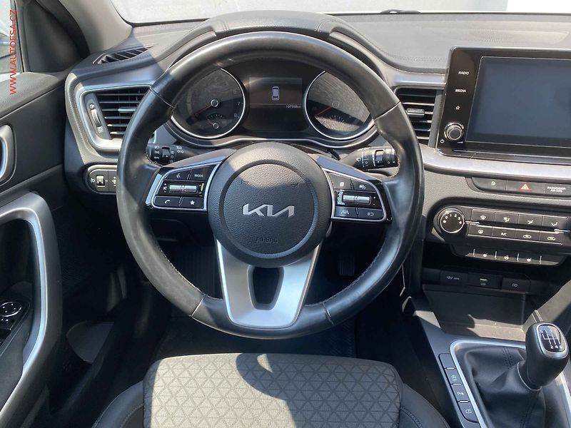 Kia Ceed (2022) 1.5 T-GDi SW, 1.maj,ČR, Spin - fotka 11 z 18