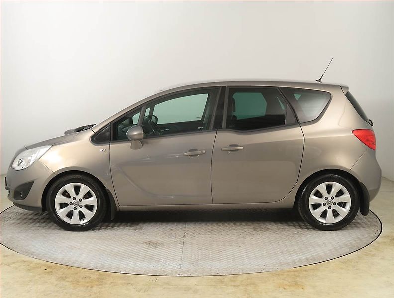 Opel Meriva (2013) 1.4 Turbo, ČR,1.maj - fotka 3 z 17