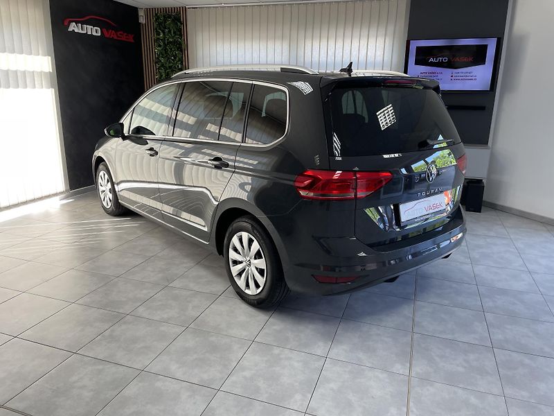 Volkswagen Touran 1.5 TSi 110 kW REZERVACE  - fotka 8 z 25