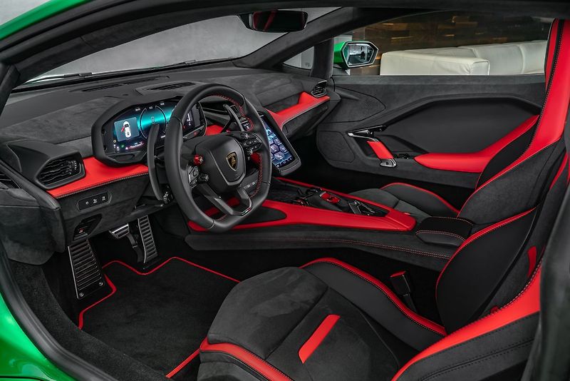 Lamborghini Ostatní (2026) - fotka 17 z 19