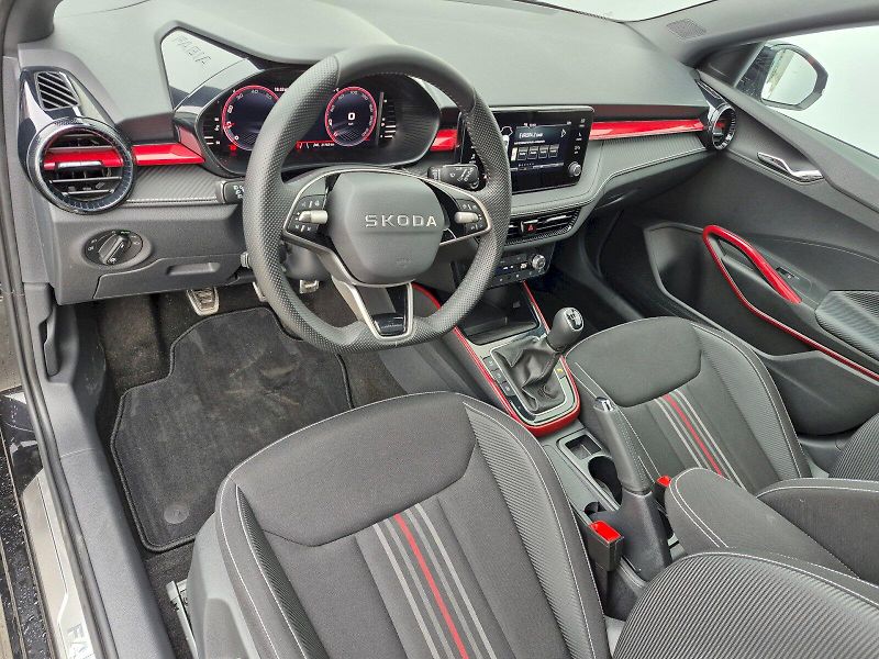 Škoda Fabia (2025) Monte Carlo 1.0 TSI 85kW - fotka 12 z 29