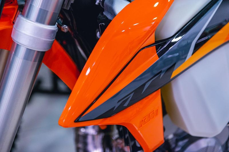 KTM 250 EXC TPI Nová 0KM - fotka 17 z 20
