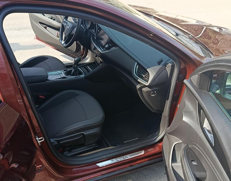Opel Insignia (2018) - fotka 12 z 18