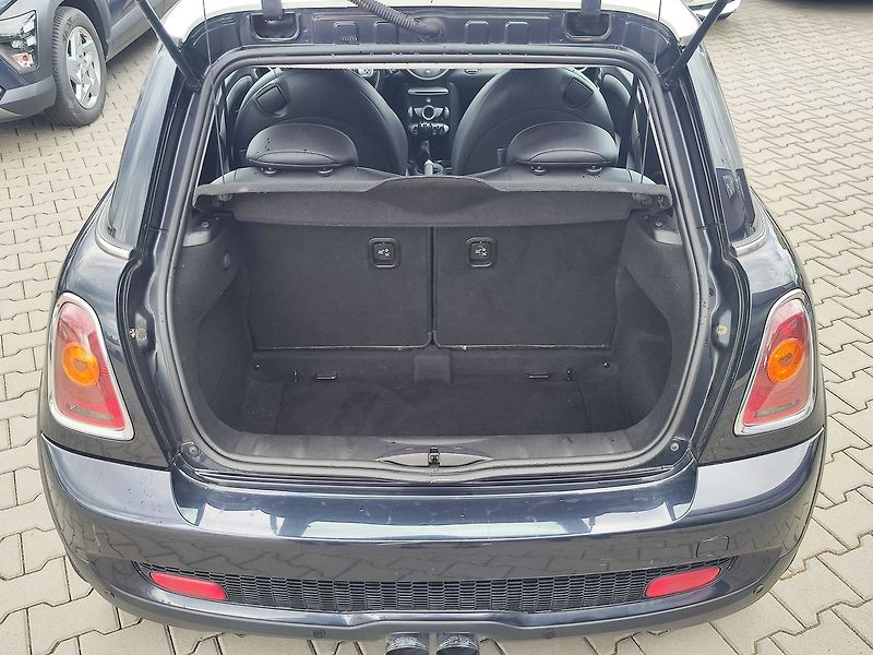 Mini Cooper S 1.6/141kW John Cooper Works - fotka 9 z 25