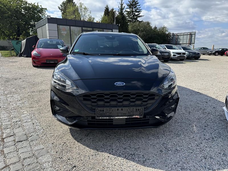 Ford Focus (2018) 2.0TDCi 110KW 1.Majitel ST  - fotka 2 z 27