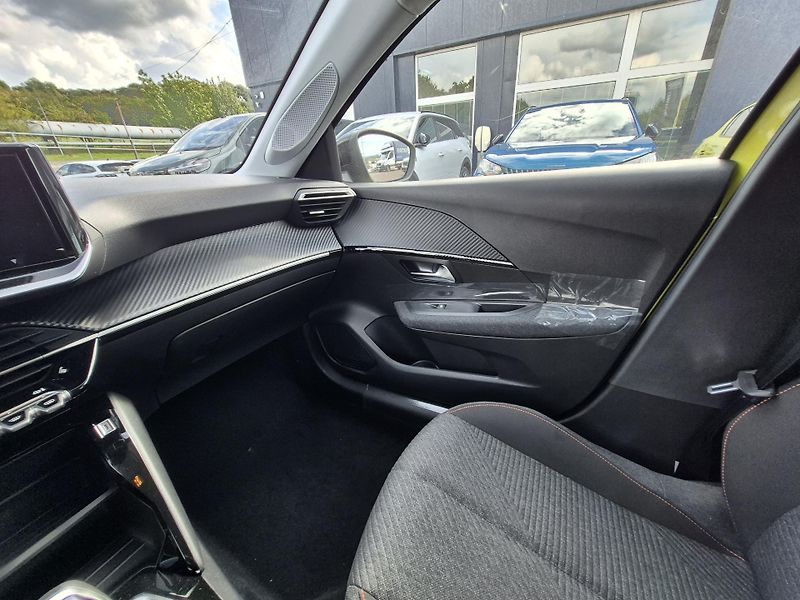 Peugeot 208 (2026) BUSINESS Turbo 100 MAN6    - fotka 16 z 21