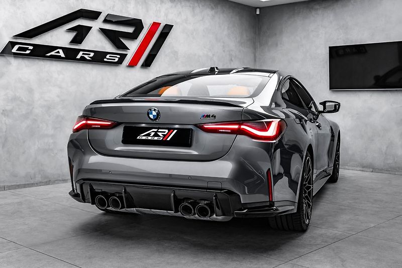 BMW M4 Coupe xDrive Competition Laser - fotka 6 z 25