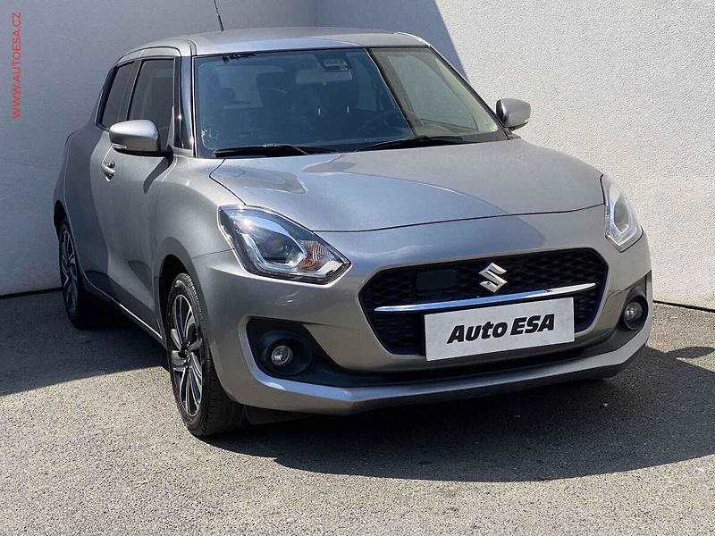 Suzuki Swift (2022) 1.2i HYBRID, Navi, kamera - fotka 1 z 17