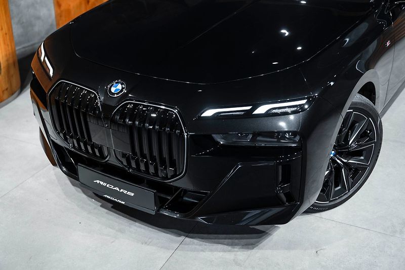 BMW Řada 7 d - fotka 4 z 26