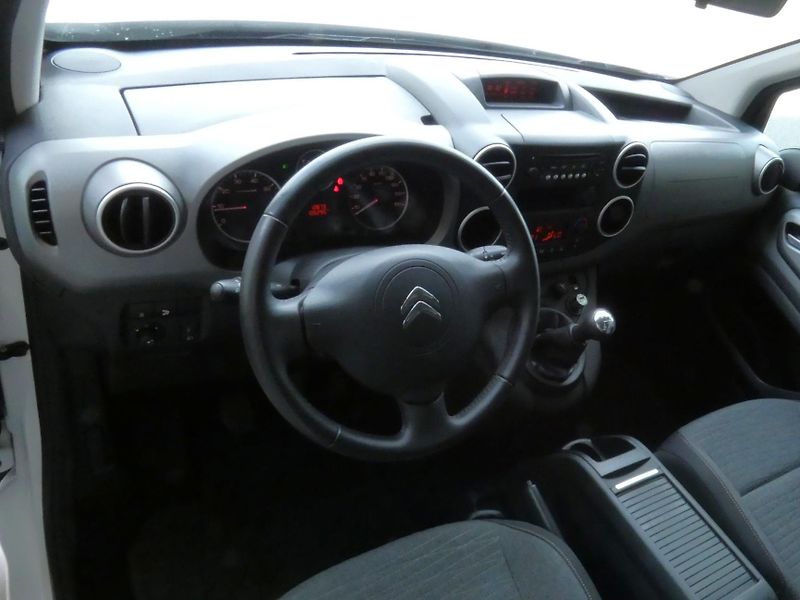 Citroën Berlingo 1,6 HDi - fotka 5 z 29