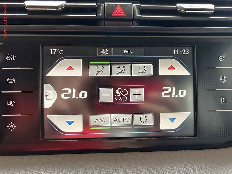 Citroën C4 Picasso (2015) 2.0HDi, 1.maj, Navigace - fotka 16 z 17