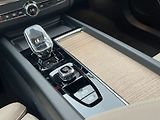 Volvo XC60 Plus Dark T6 AWD 257kW - náhled 19