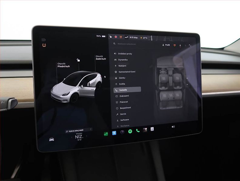 Tesla Model Y (2021) Long Range AWD 75kWh, SoH 91% - fotka 24 z 33
