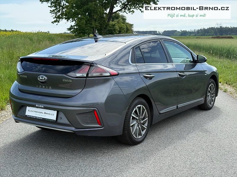 Hyundai Ioniq (2020) 38,3 kWh,SoH 100%,TČ ,BlueLink - fotka 6 z 17