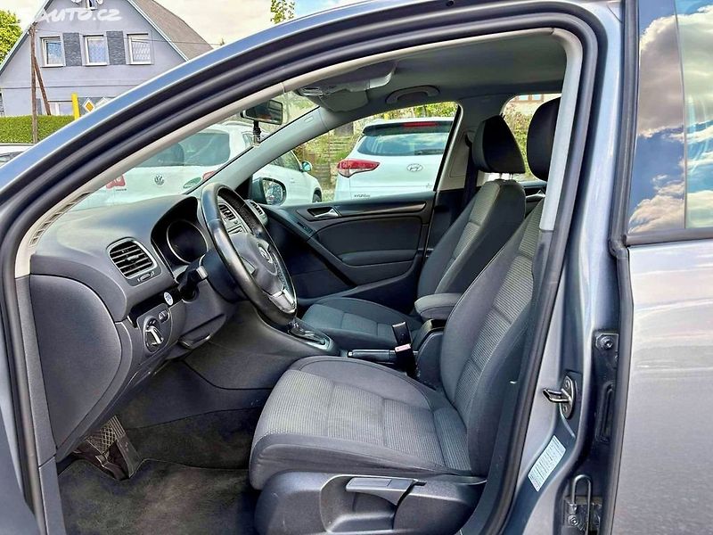 Volkswagen Golf (2009) 1.4 TSI 90 kW DSG,Servis,Stav - fotka 12 z 17