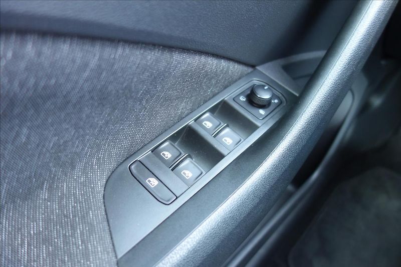 Škoda Scala 1,5 TSi 110KW, ČR, SERV.KN - fotka 33 z 37