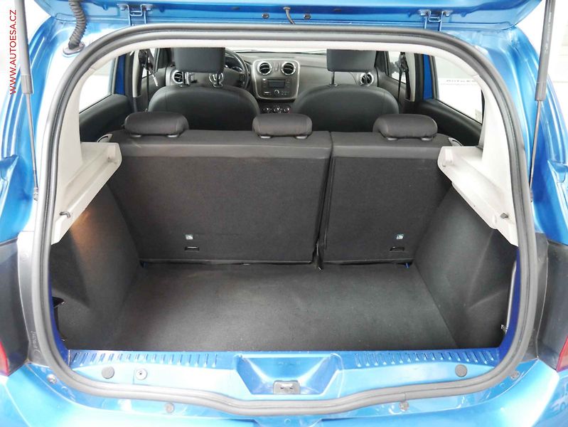 Dacia Sandero (2013) 1.0TCe, 2.maj,ČR, AC, tempo - fotka 7 z 16