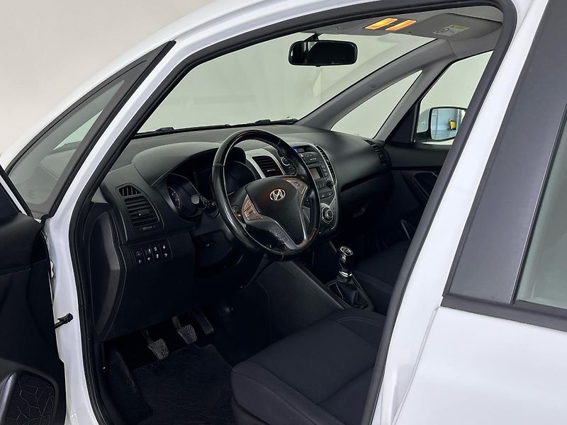 Hyundai ix20 Hatchback - fotka 6 z 28
