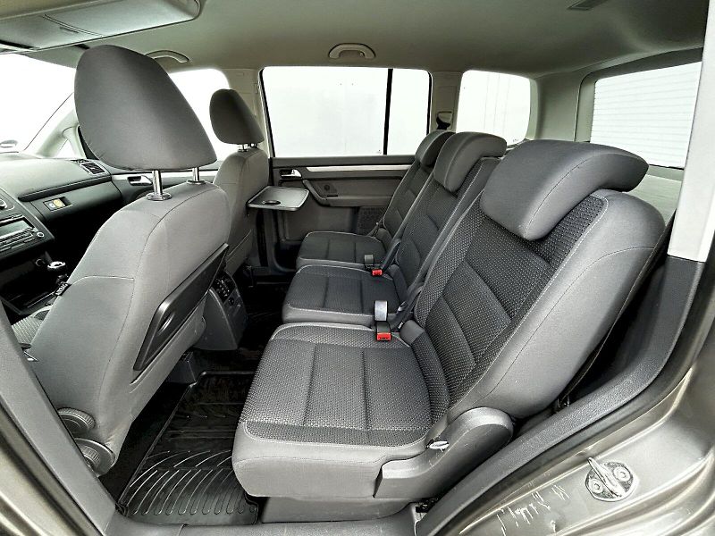 Volkswagen Touran (2011) 2.0 TDI 103kW DPF MP6 Comfortl - fotka 22 z 27