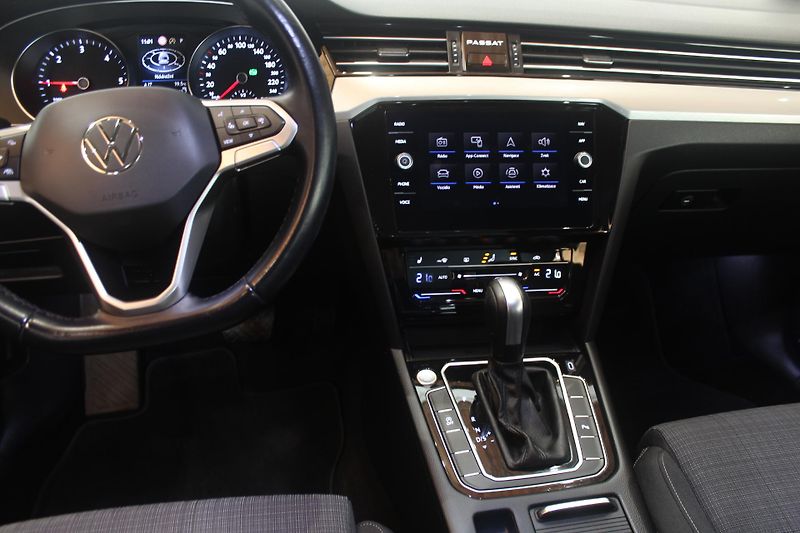 Volkswagen Passat (2021) 2.0TDI DSG LED Nez.Topení - fotka 36 z 36