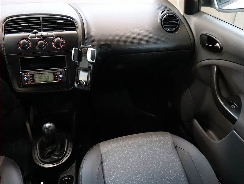 Seat Altea (2005) 1.9 TDI, po STK, Tažné - fotka 8 z 16