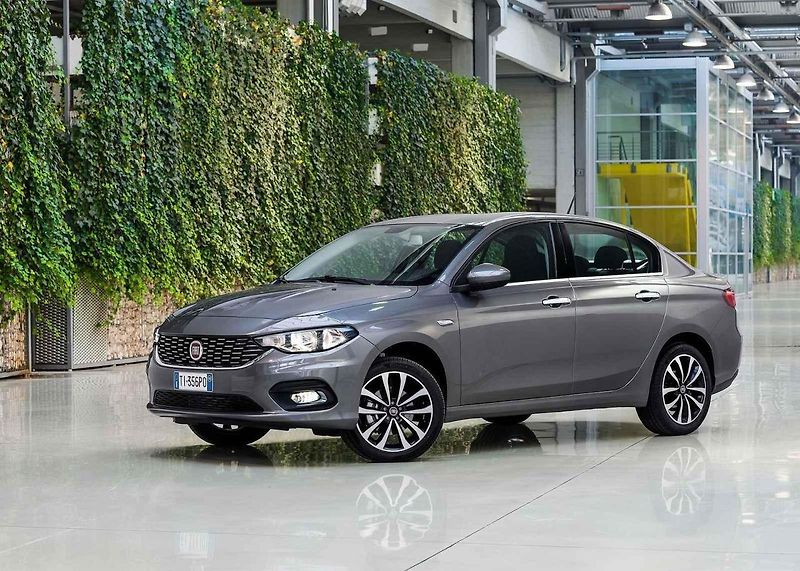 Hyundai nabízí pro svůj model i30 kombi slevu až 20 tisíc korun.