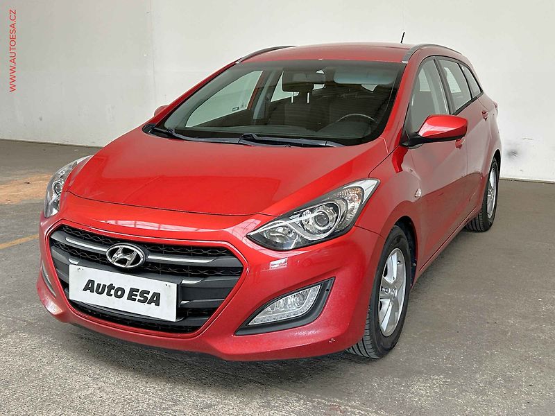 Hyundai i30 (2015) 1.6CVVT - fotka 3 z 14