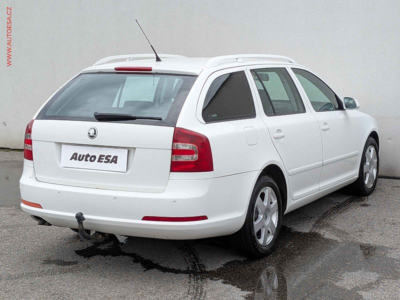 Škoda Octavia (2007) 1.9 TDi 4x4, ČR, AC, TZ - fotka 6 z 13