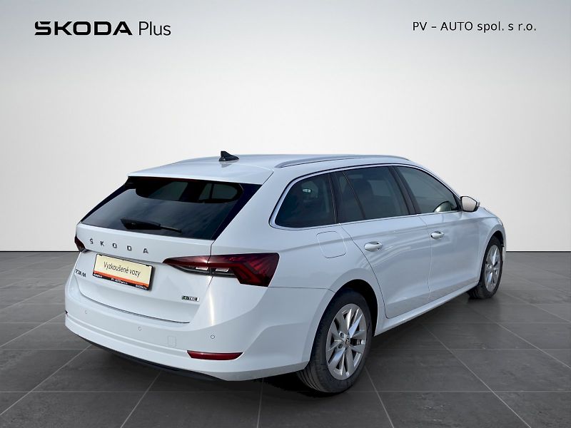 Škoda Octavia (2022) 1.5 TSI e-TEC 110kW DSG Style - fotka 2 z 33