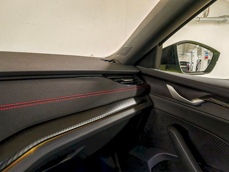 Škoda Octavia (2025) 2.0 TSI 195 kW DSG RS - fotka 6 z 33