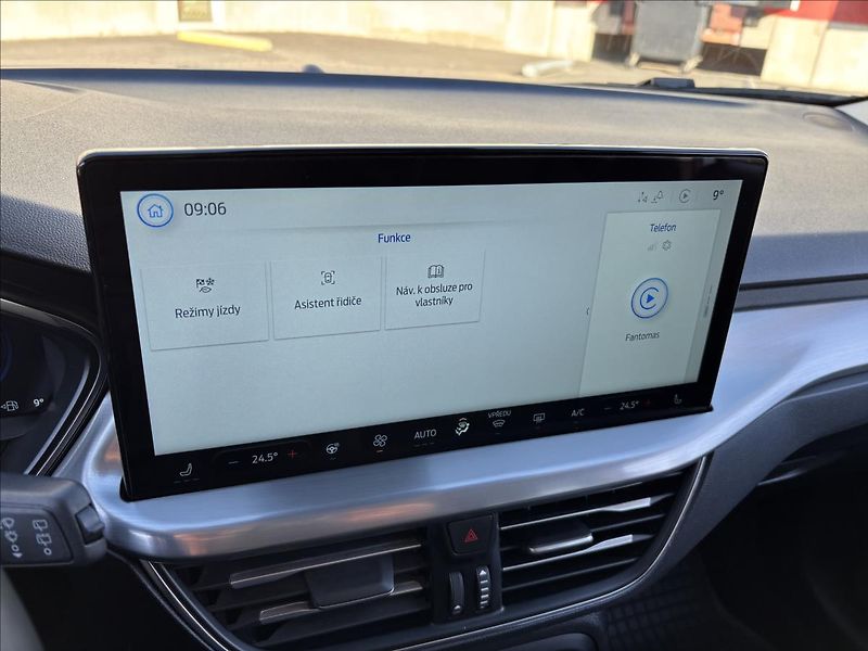 Ford Focus 1,5 EcoBlue 85kW TitaniumX AUT - fotka 32 z 45