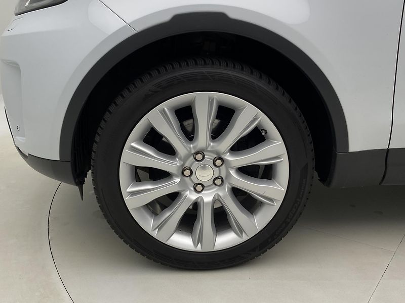 Land Rover Discovery TD6 HSE AWD AUT 7míst - fotka 35 z 44