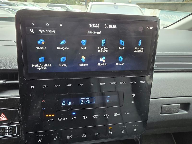 Hyundai Staria 2.2-AUTOMAT-KŮŽE-9MÍST - fotka 15 z 36