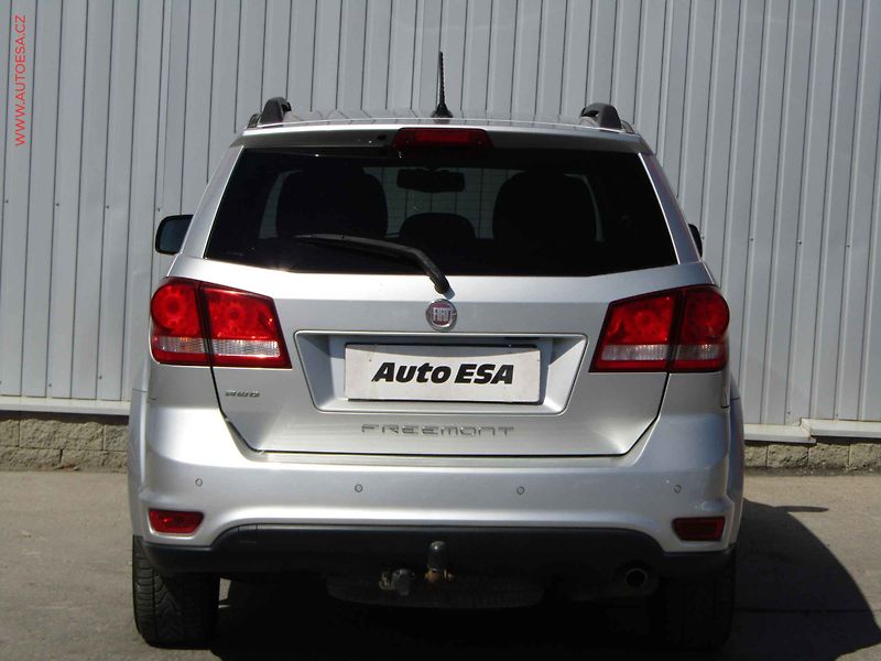 Fiat Freemont (2012) 2.0 JTD 4x4, 7míst, AC, TZ - fotka 5 z 22