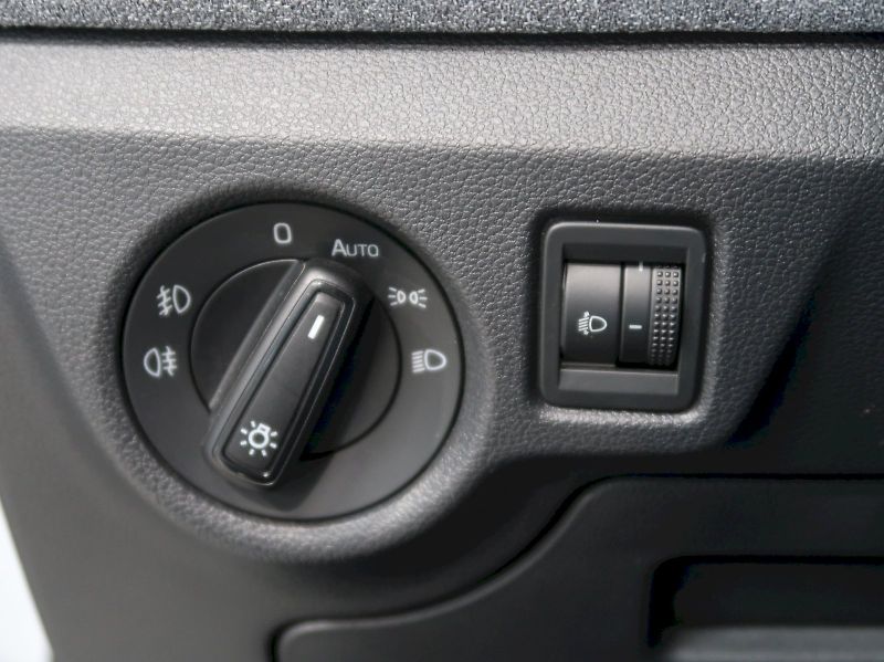 Škoda Scala (2024) SELECTION 1.0TSI 85KW - fotka 34 z 38